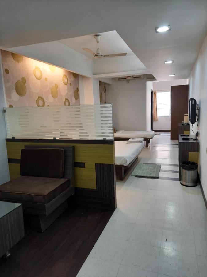 Hotel Grand Suites Індаур Екстер'єр фото