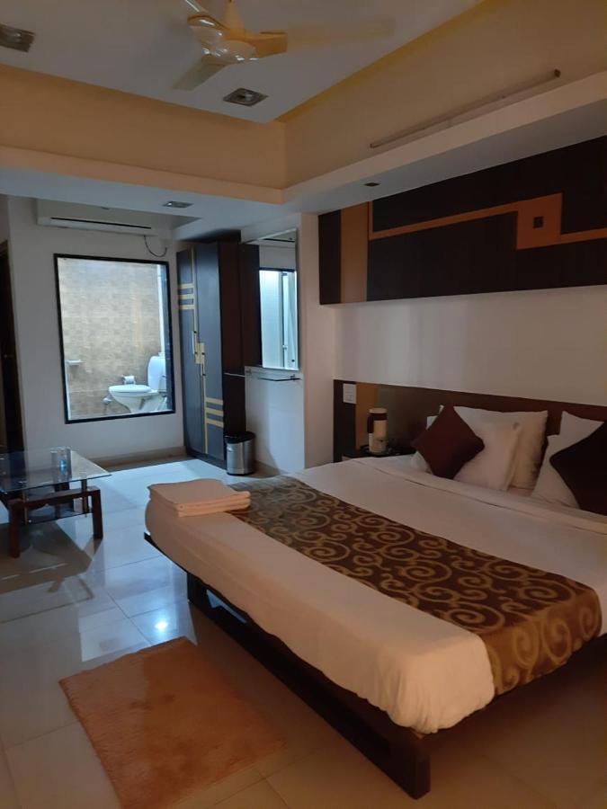 Hotel Grand Suites Індаур Екстер'єр фото